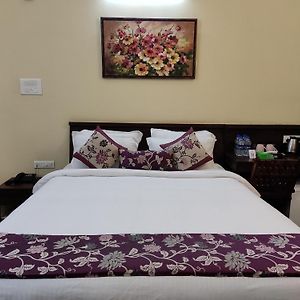 Chira Meadows Ecoresort, Dapoli